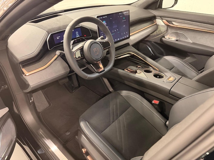 Vehicle image ZEEKR 001