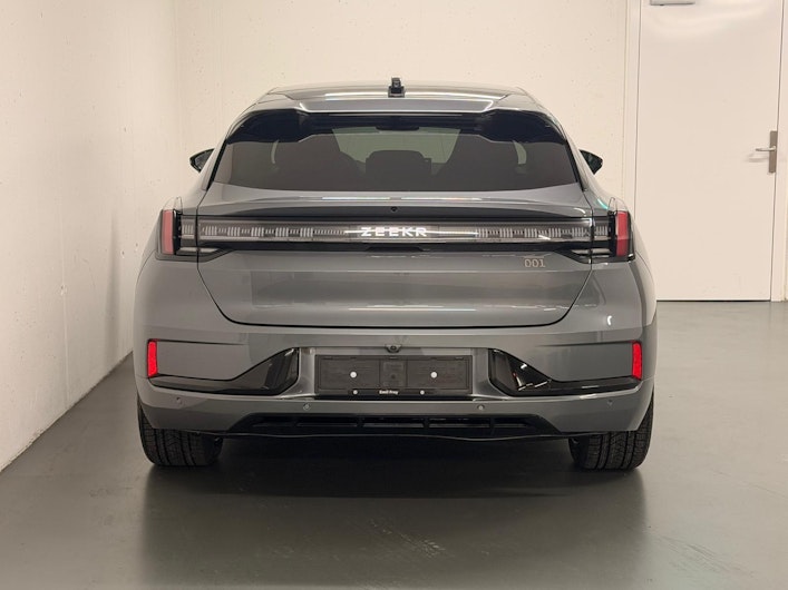 Vehicle image ZEEKR 001