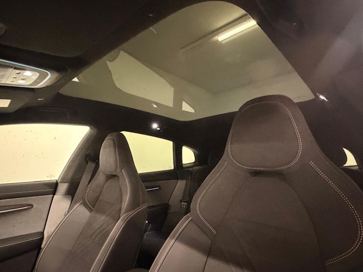 Vehicle image ZEEKR 001