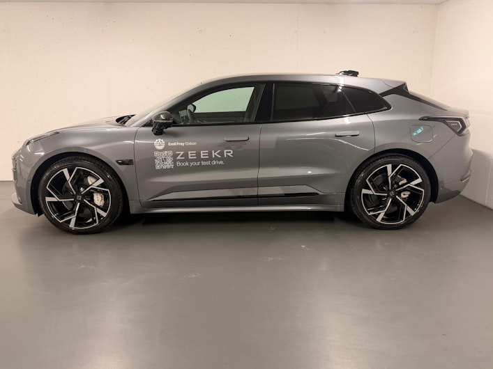 Vehicle image ZEEKR 001