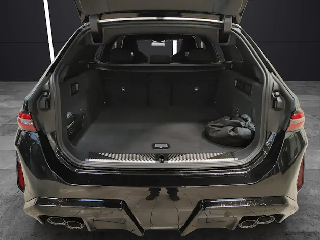 BMW M5 xDrive Touring
