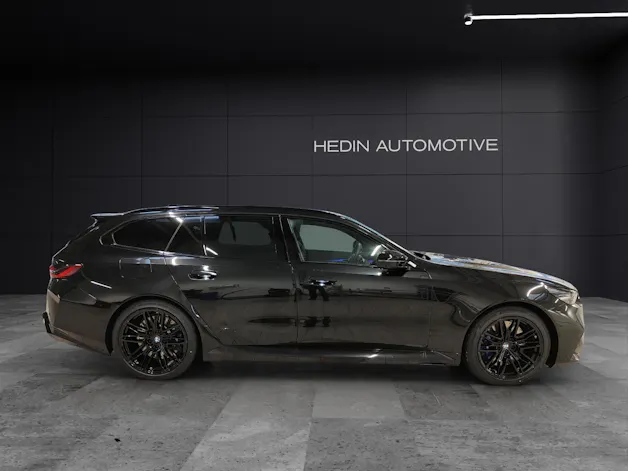 BMW M5 xDrive Touring