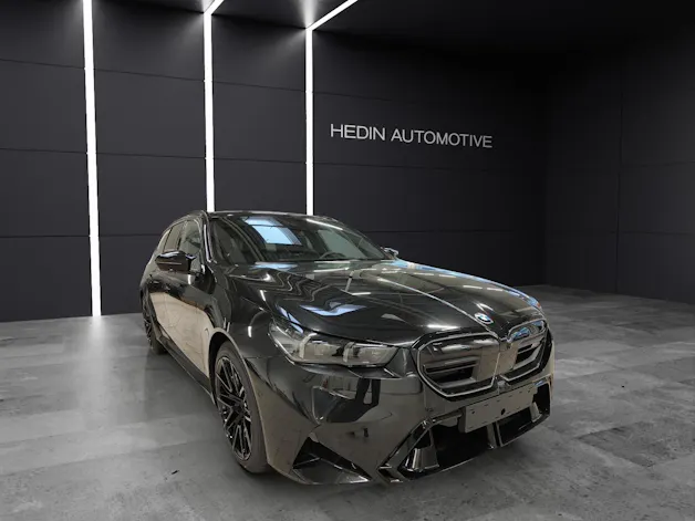 BMW M5 xDrive Touring