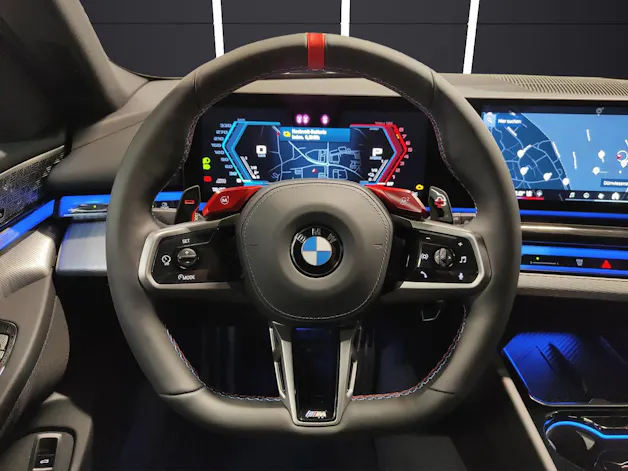 BMW M5 xDrive Touring