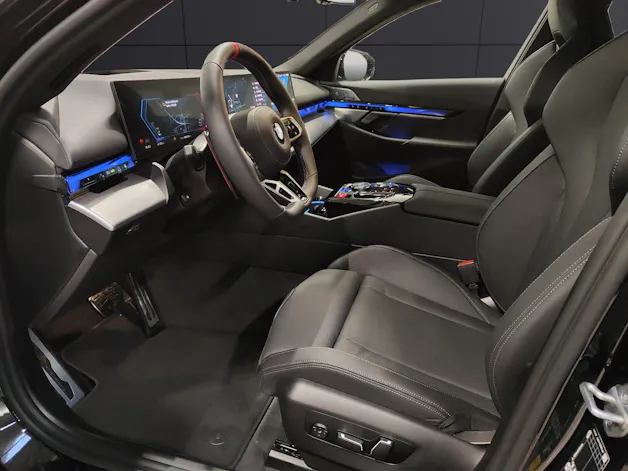 BMW M5 xDrive Touring