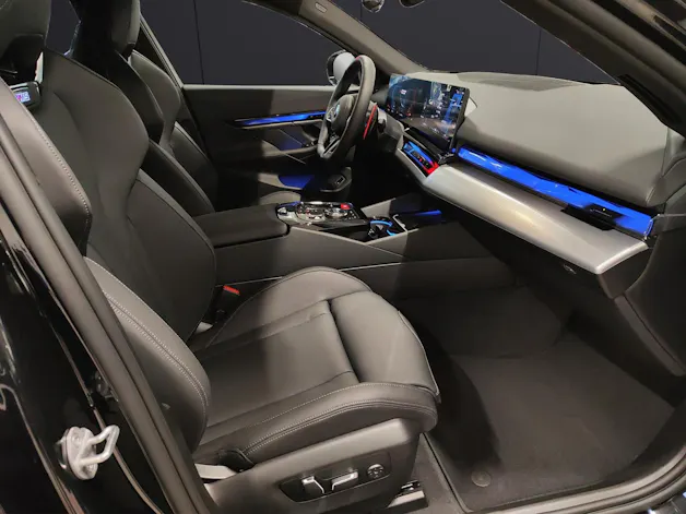BMW M5 xDrive Touring