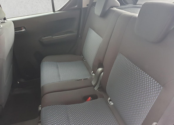 Vehicle image 9 Vehicle image 9