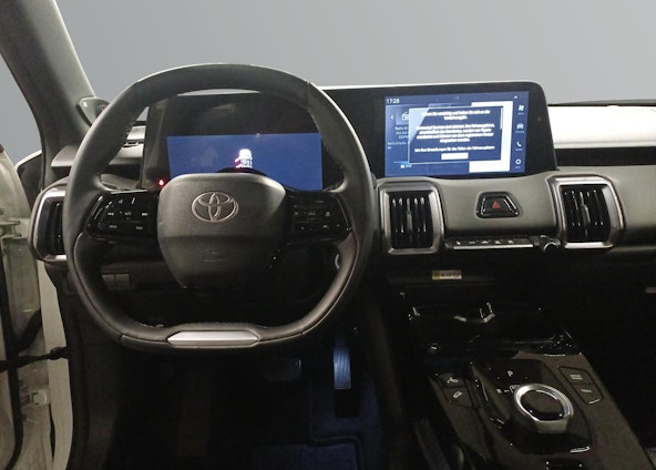 Vehicle image 6 Vehicle image 6