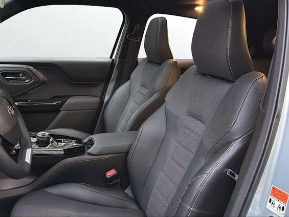 Vehicle image 5 Vehicle image 5