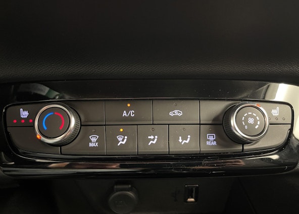 Vehicle image 10 Vehicle image 10