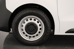 Vehicle image CITROEN Jumpy Kaw. M 2.2 BlueHDi 150 S/S