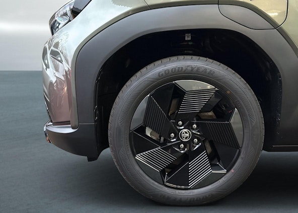 Vehicle image 3 Vehicle image 3