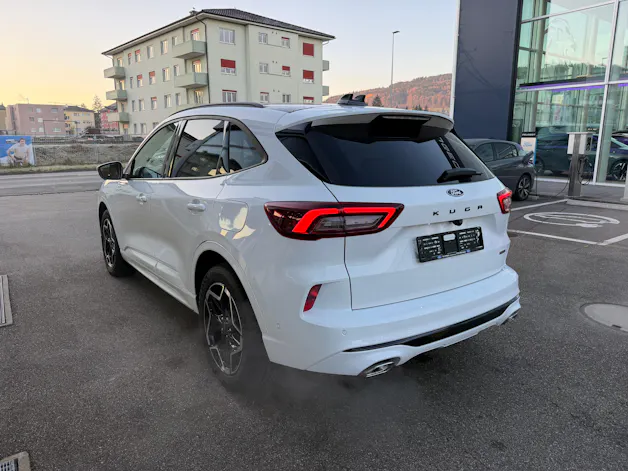Ford Kuga 2.5 Hybrid ST-Line X 4x4