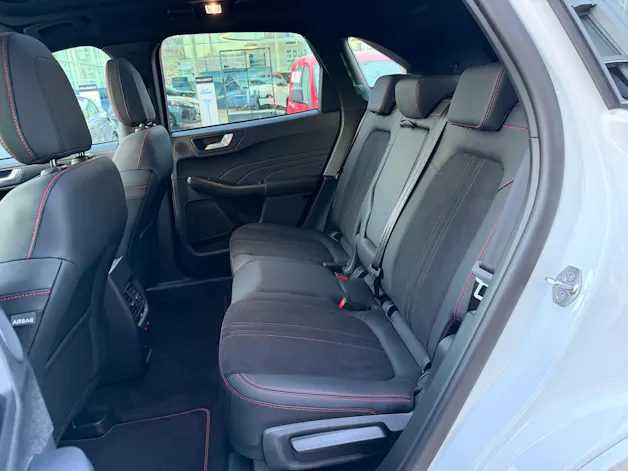 Ford Kuga 2.5 Hybrid ST-Line X 4x4