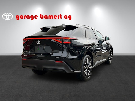 Vehicle image 5 Vehicle image 5