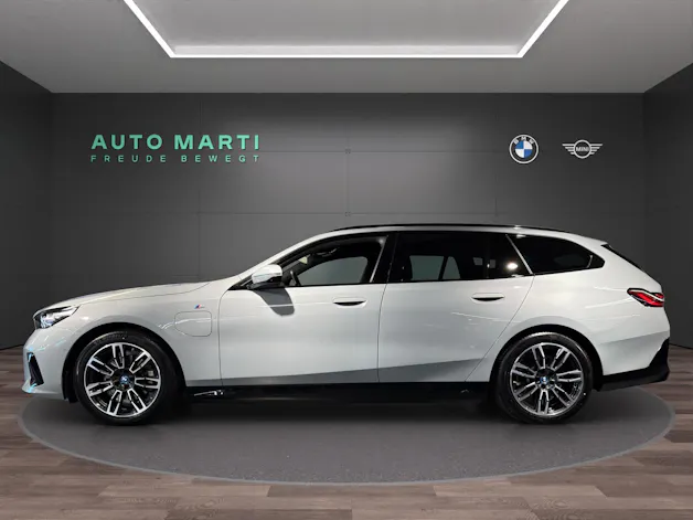 BMW 530e xDrive Touring M Sport
