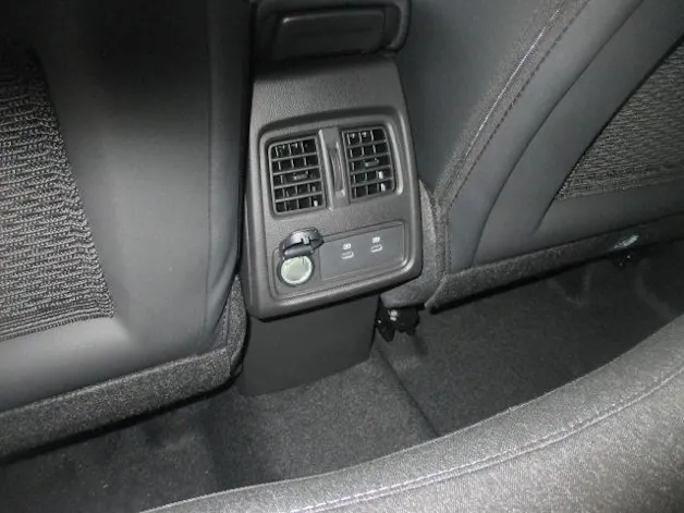Mitsubishi Grandis 1.8 HEV Intense