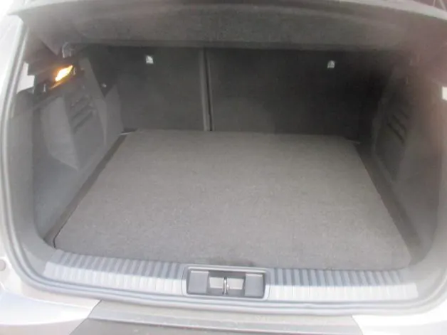 Mitsubishi Grandis 1.8 HEV Intense