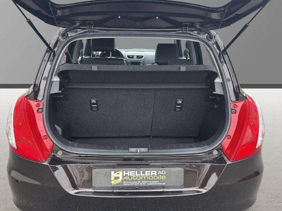 Vehicle image 4 Vehicle image 4