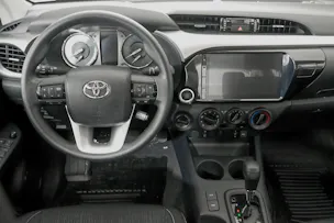 Toyota Hilux Double Cab.-Pick-up 2.4 D-4D 150 Comfort
