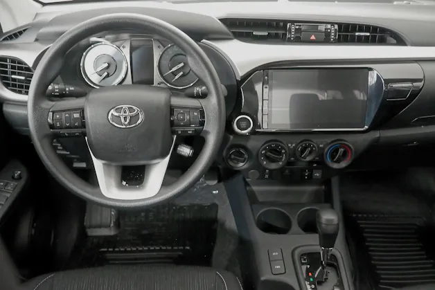 Toyota Hilux Double Cab.-Pick-up 2.4 D-4D 150 Comfort