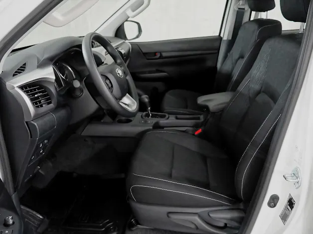 Toyota Hilux Double Cab.-Pick-up 2.4 D-4D 150 Comfort