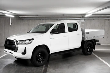 Fahrzeugbild TOYOTA Hilux Double Cab.-Pick-up 2.4 D-4D 150 Comfort Fahrzeugbild TOYOTA Hilux Double Cab.-Pick-up 2.4 D-4D 150 Comfort
