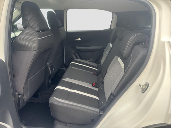 Vehicle image 12 Vehicle image 12