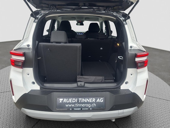 Vehicle image 14 Vehicle image 14