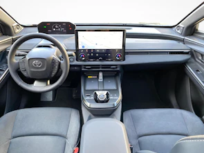 Fahrzeugbild TOYOTA C-HR+ Premium AWD