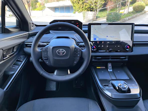 image du véhicule TOYOTA C-HR+ Premium AWD