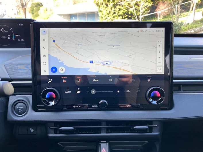 Fahrzeugbild TOYOTA C-HR+