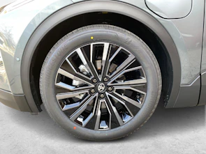 Fahrzeugbild TOYOTA C-HR+ Premium AWD