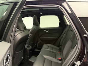 Vehicle image VOLVO XC60 2.0 T8 TE Black Edition eAWD