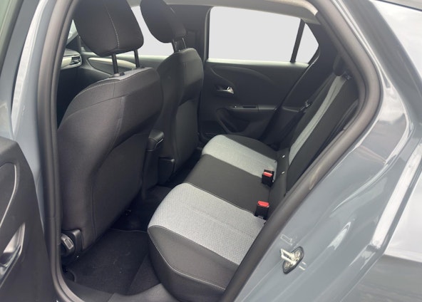 Vehicle image 14 Vehicle image 14