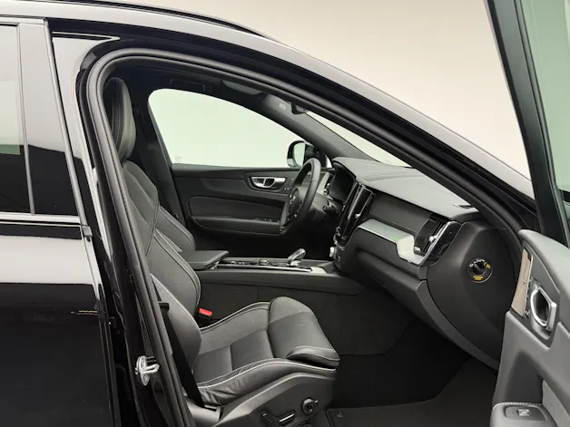 Volvo XC60 2.0 T8 TE XCENTRIC Black Edition eAWD