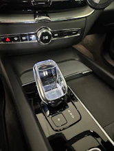 Fahrzeugbild VOLVO XC60 2.0 T8 TE XCENTRIC Black Edition eAWD