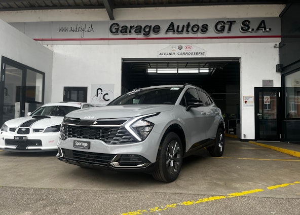 First vehicle image First vehicle image