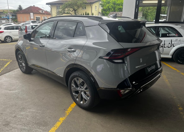 Vehicle image 3 Vehicle image 3