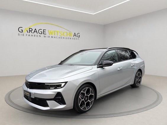 First vehicle image First vehicle image