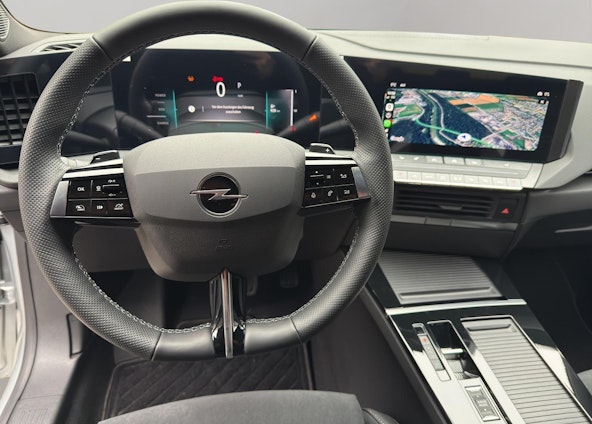 Vehicle image 14 Vehicle image 14