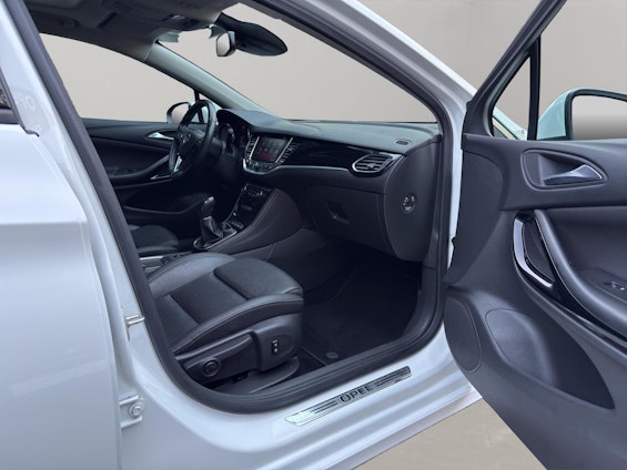 Vehicle image 21 Vehicle image 21