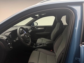 Vehicle image VOLVO XC40 2.0 B3 MH Core