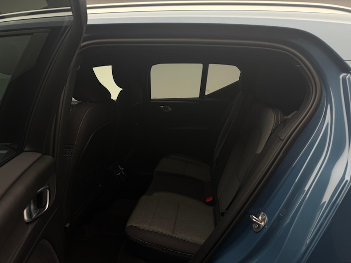 Vehicle image VOLVO XC40