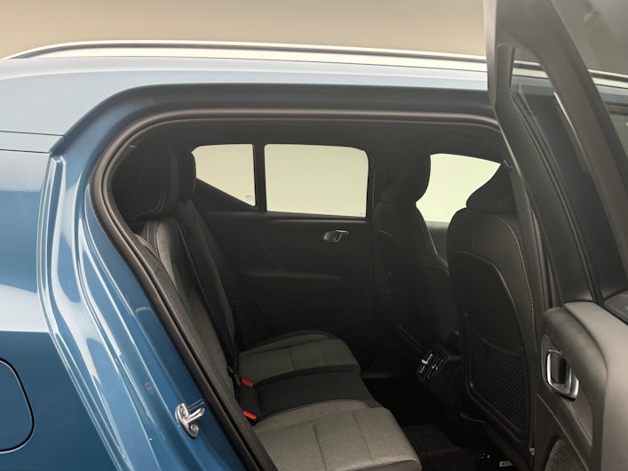 Vehicle image VOLVO XC40