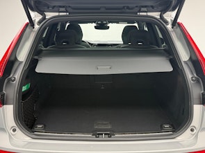 Vehicle image VOLVO XC60 2.0 B5 MH Ultra Dark AWD