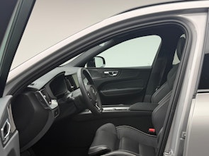 Vehicle image VOLVO XC60 2.0 B5 MH Ultra Dark AWD