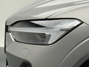 Vehicle image VOLVO XC60 2.0 B5 MH Ultra Dark AWD