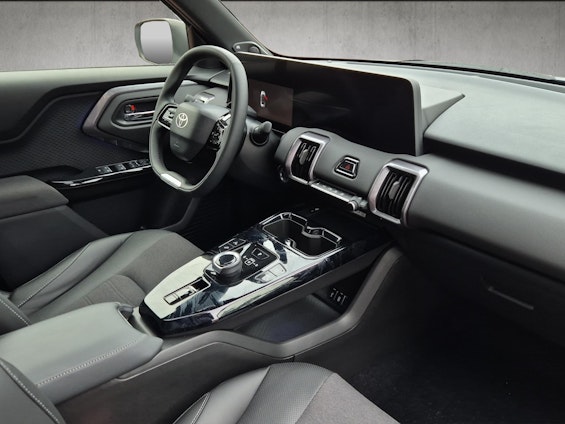 Vehicle image 11 Vehicle image 11