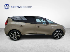 https://vehicle.imgix.net/4128366/01b35250-7336-4b7d-a1b1-b6384e9e62bf.jpg